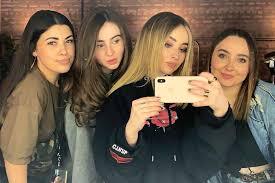 Sabrina Carpenter Sisters OR Siblings